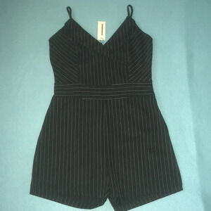 CBR Chic/Boutique/Rose romper faux wrap pinstriped adjustable straps NEW size L